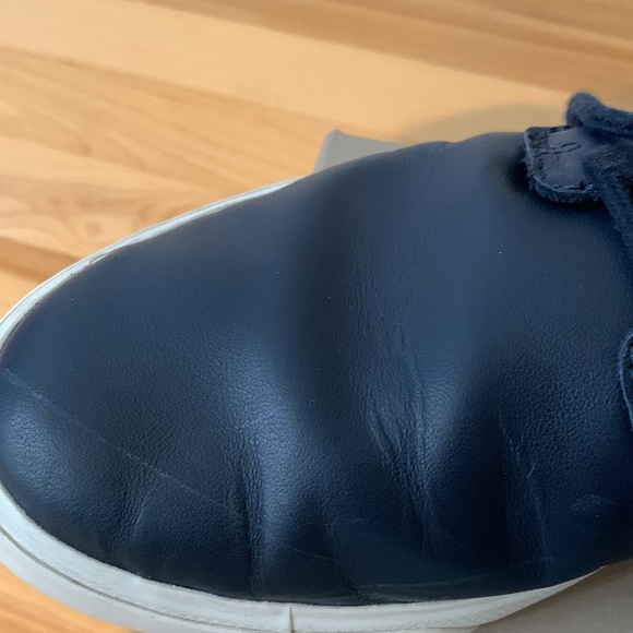 Lacoste navy blue men’s shoes - Picture 15 of 16